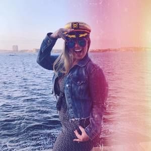 Meet your Posher, Nicole